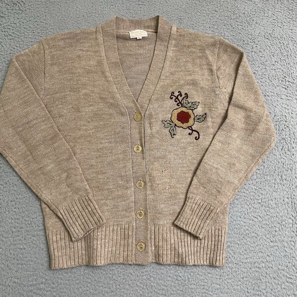 Vintage Tan Floral embroidered Cardigan Grandmacore Womens Large READ